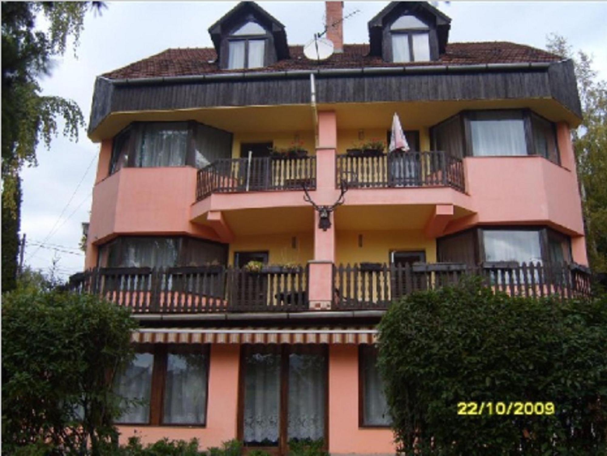 Lillafuered Kapuja Hotel Miskolc Extérieur photo