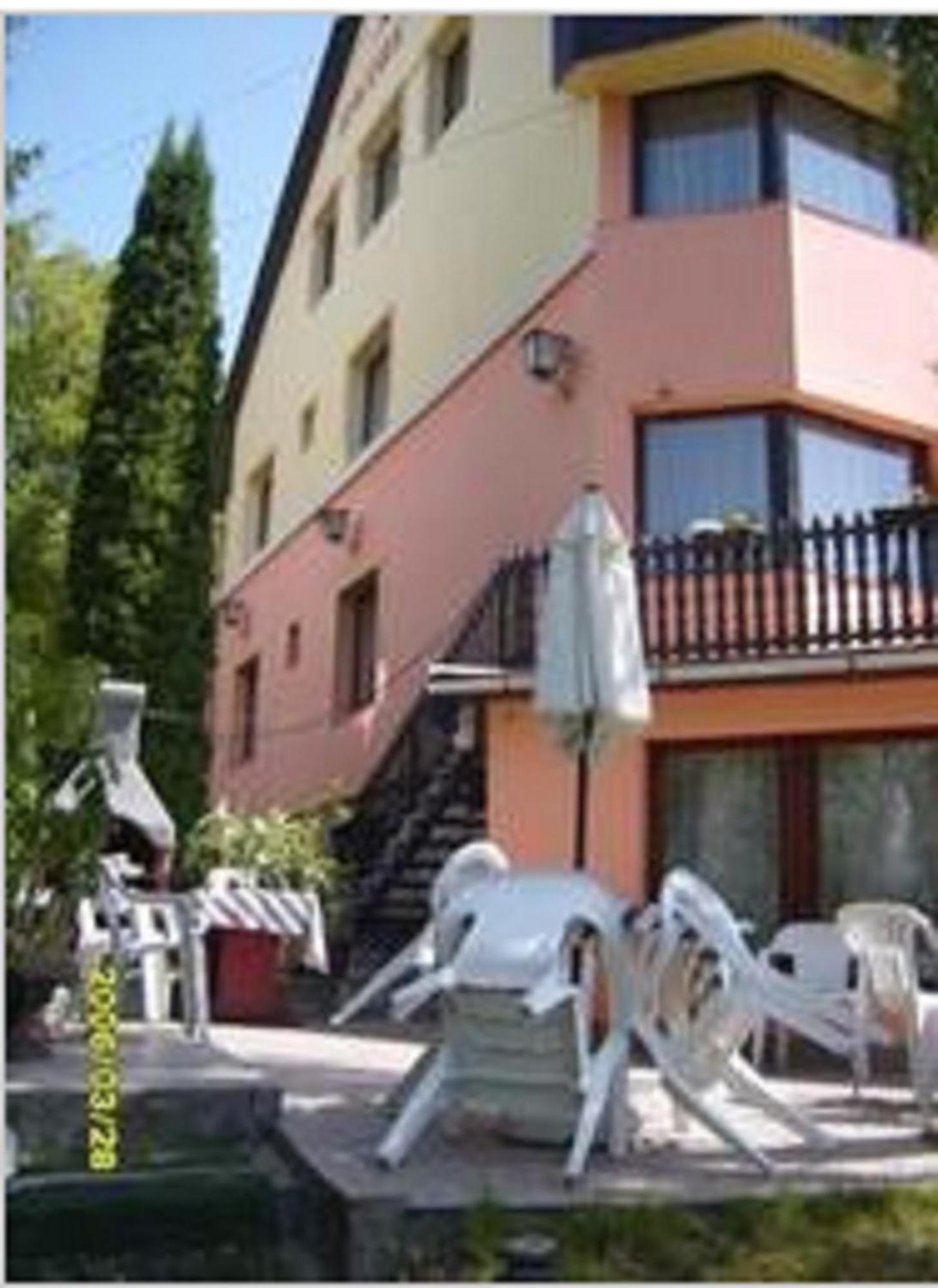 Lillafuered Kapuja Hotel Miskolc Extérieur photo