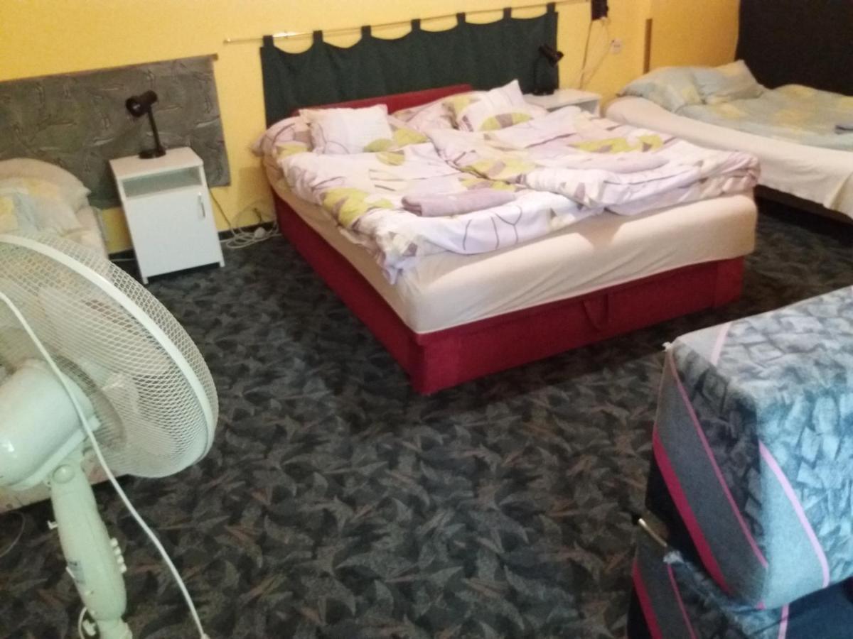 Lillafuered Kapuja Hotel Miskolc Extérieur photo