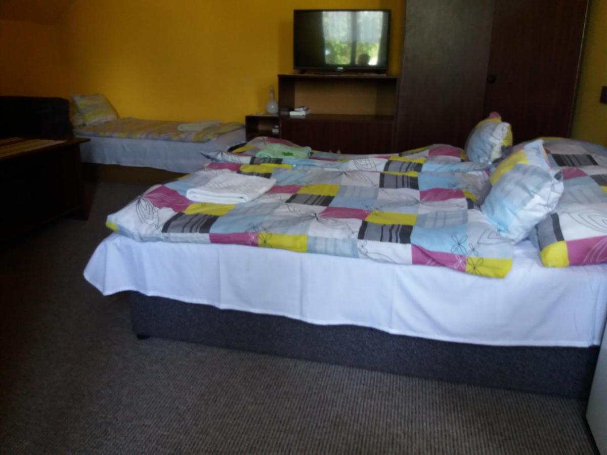 Lillafuered Kapuja Hotel Miskolc Extérieur photo