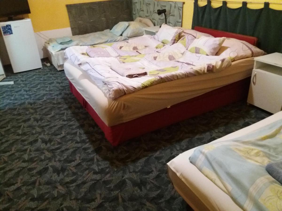 Lillafuered Kapuja Hotel Miskolc Extérieur photo